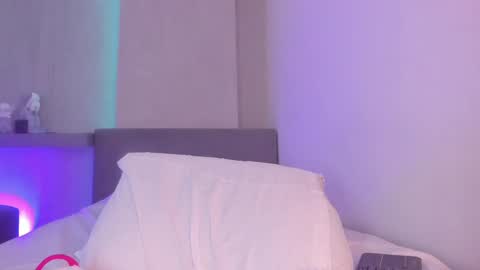 Pau. online show from 10.08.25