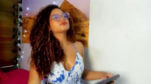 Snapshot of frezzita_ chatting on 10.04.25 Frezzita online show from 10.04.25
