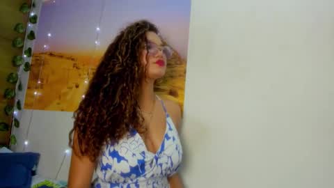 Snapshot of frezzita_ chatting on 10.14.25 Frezzita online show from 10.14.25