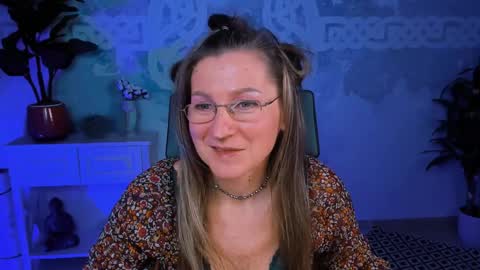 Frida Tander online show from 01.30.25