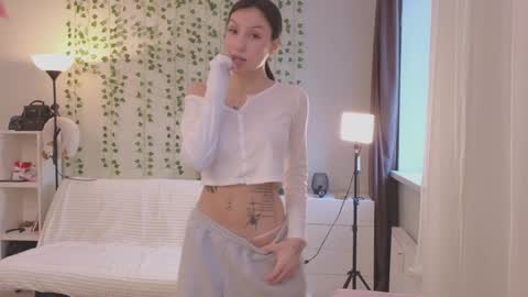 Lina online show from 12.10.24