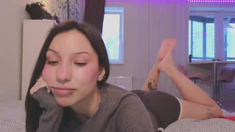 Lina online show from 12.21.24