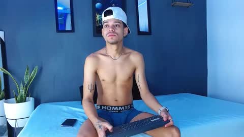 Adam y pitter online show from 12.24.24