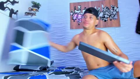 Adam y pitter online show from 09.18.25