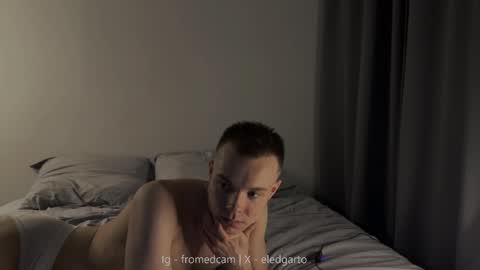 Snapshot of fromedcam chatting on 10.13.25 ED online show from 10.13.25