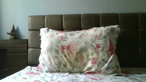 fruti loops  Bull online show from 02.15.25