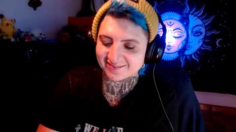 Snapshot of ftmblueyes chatting on 02.21.25 HEHIM online show from 02.21.25