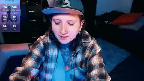 Snapshot of ftmblueyes chatting on 10.05.25 HEHIM online show from 10.05.25