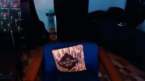Snapshot of ftmblueyes chatting on 10.14.25 HEHIM online show from 10.14.25