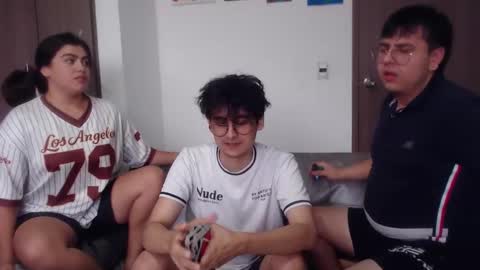 uwu online show from 11.16.25