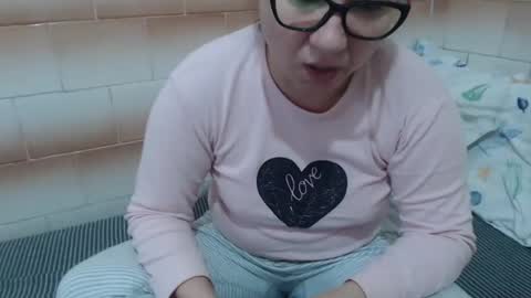 Ella online show from 12.17.24