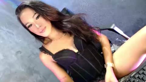 sweetyJENNY online show from 11.14.25