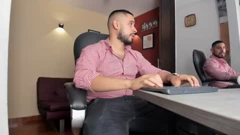 Snapshot of fuckerwate chatting on 07.27.26 SERGIO THE SEX LAWYER online show from 07.27.26