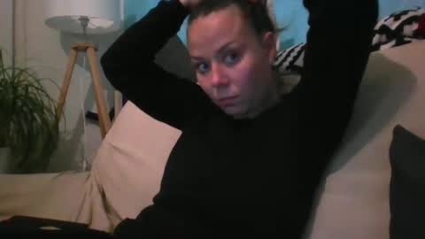 Snapshot of fuckhard4you chatting on 03.10.25 La online show from 03.10.25