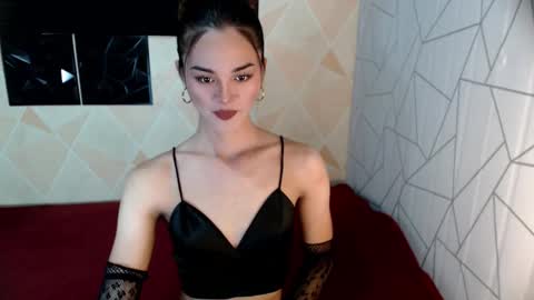 Snapshot of fuckingsexyivana chatting on 10.25.25 MISS IVANA online show from 10.25.25