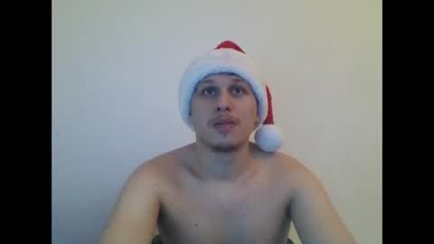 Snapshot of fuckmales21 chatting on 12.17.25 fuckmales21 online show from 12.17.25