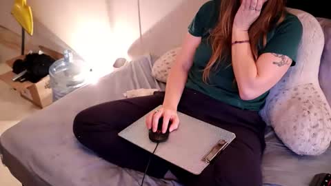 Snapshot of fuckmypussyplz1 chatting on 11.15.25 fuckmypussyplz1 online show from 11.15.25