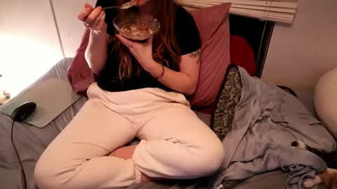 Snapshot of fuckmypussyplz1 chatting on 11.24.25 fuckmypussyplz1 online show from 11.24.25