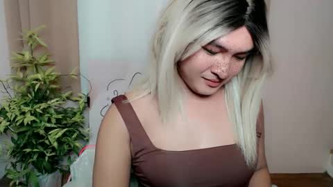 Snapshot of fuckwithchelsea chatting on 12.15.25 CHELSEA online show from 12.15.25