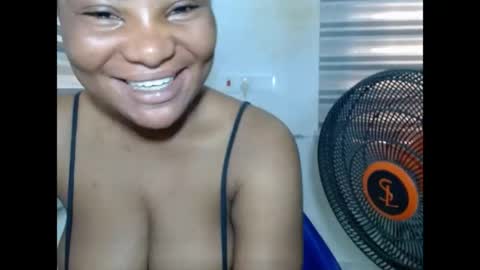 Snapshot of fuckxmypussy chatting on 04.23.26 fuckxmypussy online show from 04.23.26