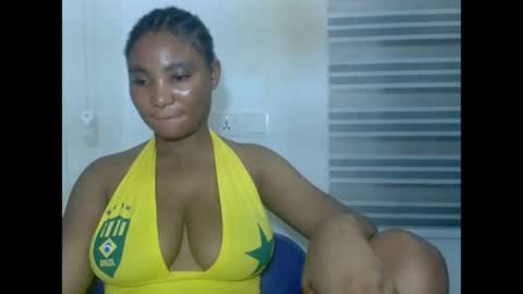 Snapshot of fuckxmypussy chatting on 05.17.26 fuckxmypussy online show from 05.17.26