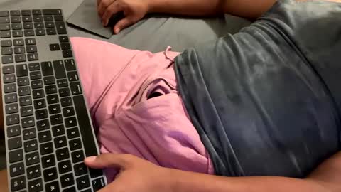 Snapshot of fuklicious chatting on 03.04.25 fuklicious online show from 03.04.25