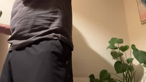 Snapshot of fungiphil chatting on 12.21.25 fungiphil online show from 12.21.25