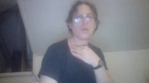 Snapshot of funneltunnel chatting on 01.18.26 funneltunnel online show from 01.18.26