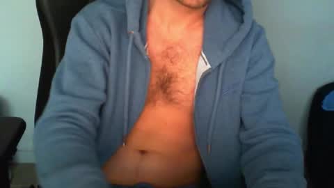 Snapshot of funnyeucouple chatting on 02.10.26 YWhiteNiceMan online show from 02.10.26