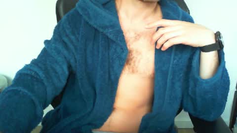 YWhiteNiceMan online show from 06.02.26