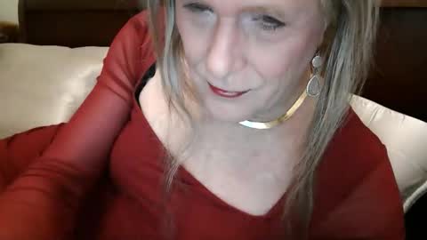Snapshot of funtimetgirl chatting on 12.19.25 Jessie Love online show from 12.19.25