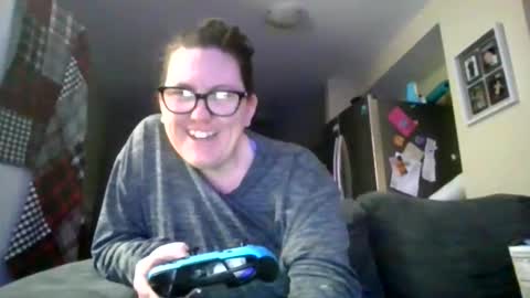 fuzzypeaches87 online show from 02.09.26