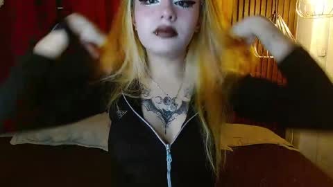 FIRE AND FOX online show from 04.06.26