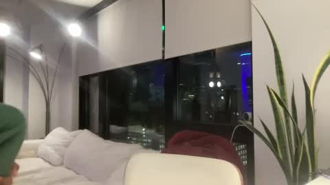 Snapshot of g00ndaddy chatting on 06.01.26 G00NDaddy online show from 06.01.26