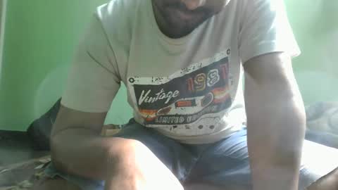 Snapshot of g0lu_ chatting on 12.15.24 Nunnu online show from 12.15.24