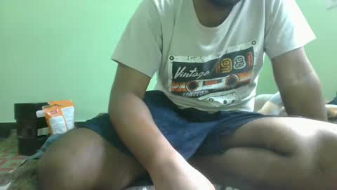 Snapshot of g0lu_ chatting on 12.22.24 Nunnu online show from 12.22.24