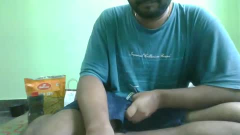 Snapshot of g0lu_ chatting on 01.14.25 Nunnu online show from 01.14.25