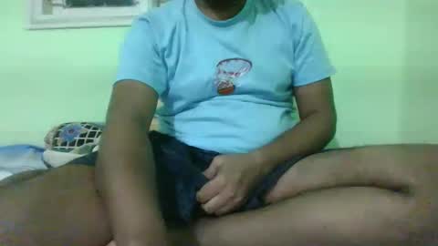 Snapshot of g0lu_ chatting on 01.29.25 Nunnu online show from 01.29.25