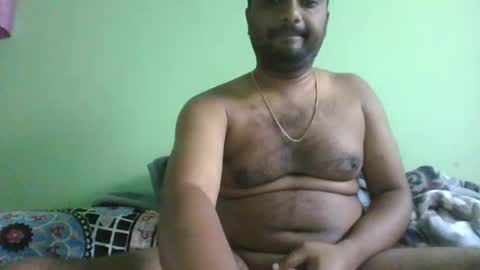 Snapshot of g0lu_ chatting on 10.21.25 Nunnu online show from 10.21.25