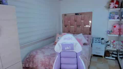 Snapshot of gaabisita chatting on 07.26.26 Gabriela online show from 07.26.26