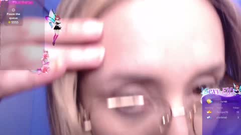 Snapshot of gabb_rioss chatting on 12.21.24 Gabriela online show from 12.21.24