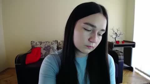 Jaklin online show from 10.31.25