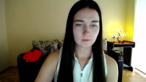 Jaklin online show from 07.04.26
