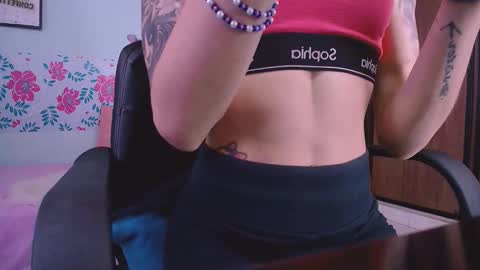 Snapshot of gabbyhills_ chatting on 01.21.25  Gabby  online show from 01.21.25