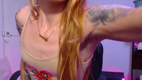 Snapshot of gabbyhills_ chatting on 02.26.25  Gabby  online show from 02.26.25