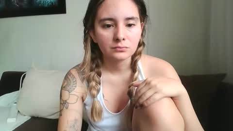 Gabriela Miller online show from 06.04.26