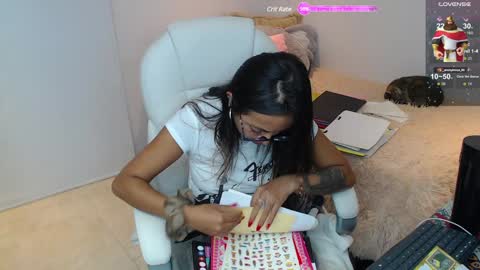 Snapshot of gabriela_morales01 chatting on 01.06.25 .  online show from 01.06.25