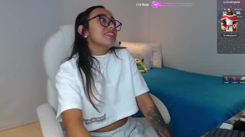 Snapshot of gabriela_morales01 chatting on 02.10.25 .  online show from 02.10.25