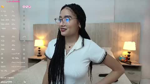 Snapshot of gabriela_vargas chatting on 06.23.26 Gabriela Vargas online show from 06.23.26