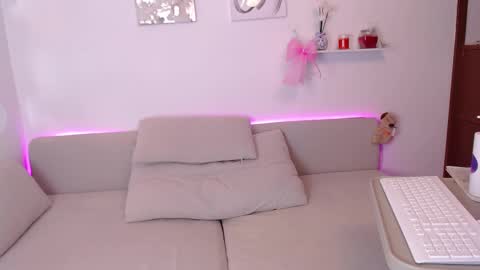Snapshot of gabriella_bg chatting on 03.26.26 Gaby online show from 03.26.26